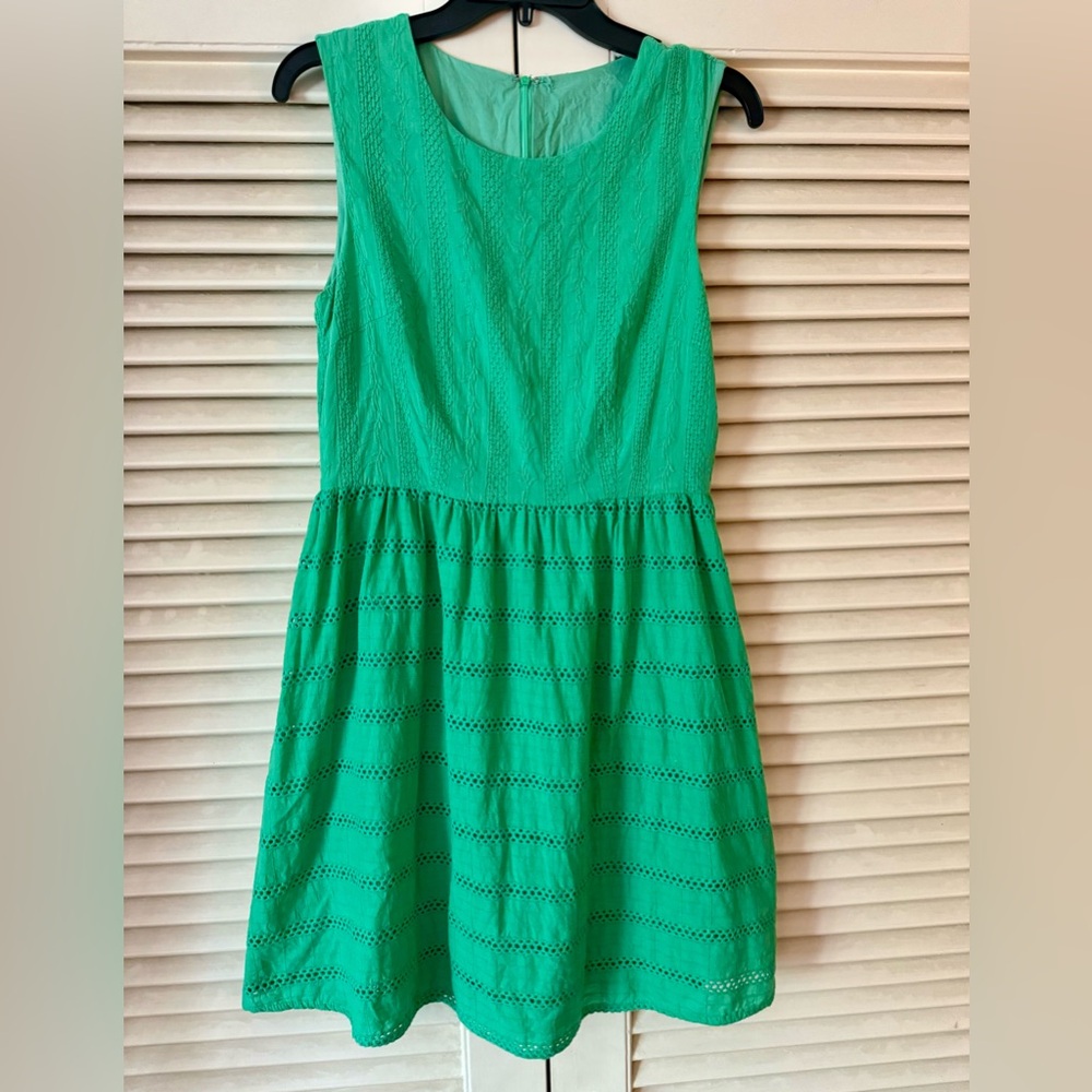 CUTE AF GREEN COTTON EYELET SUNDRESS SIZE SMALL